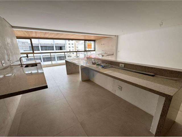 Apartamento para locação com 2 suítes, 2 vagas, varanda gourmet rua Oscar Vidal no centro de Juiz de Fora - Prédio novo, com portaria remota.