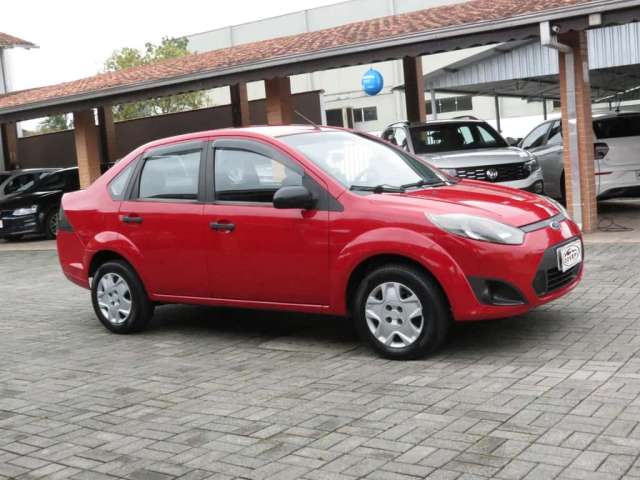 Ford Fiesta Sed. 1.6 8V  - Vermelha - 2010/2011