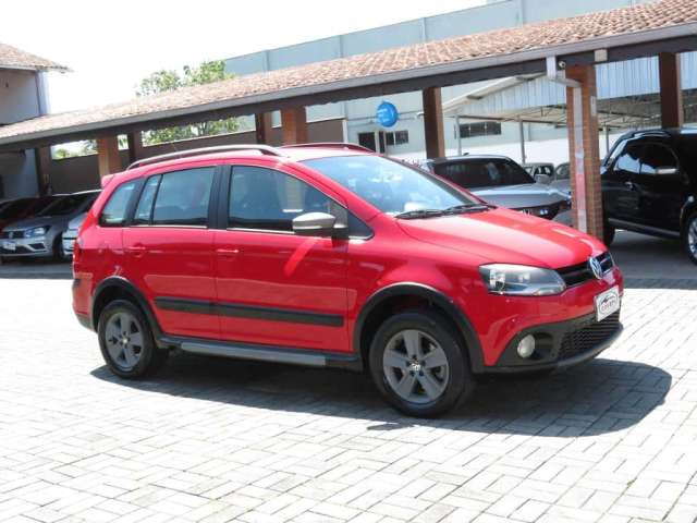 Volkswagen Space Cross 1.6 Mi Total Flex 8V  - Vermelha - 2011/2012