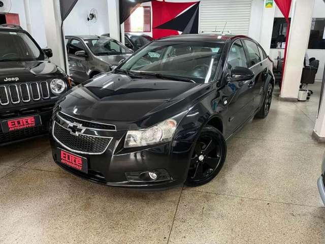 CRUZE 1.8 LT