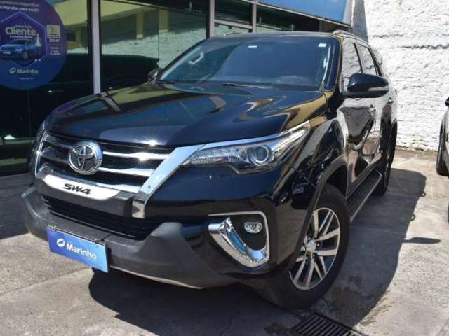 TOYOTA HILUX SW4