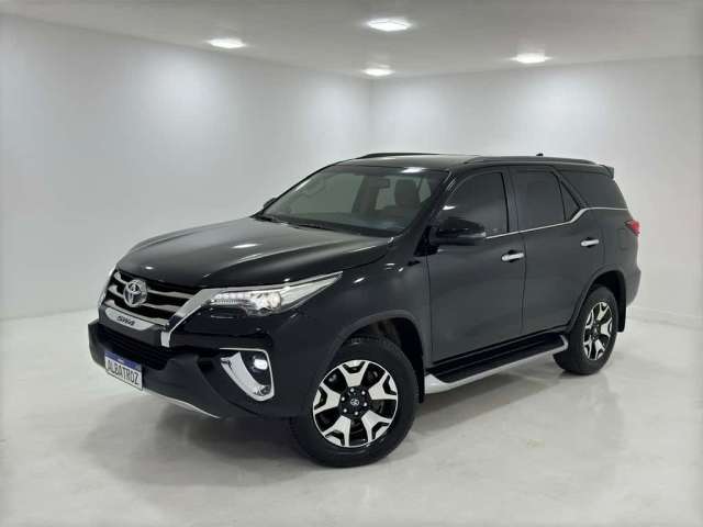 TOYOTA HILUX SW4 SW4 SRX Diamo. 4x4 2.8 TB Die Aut.