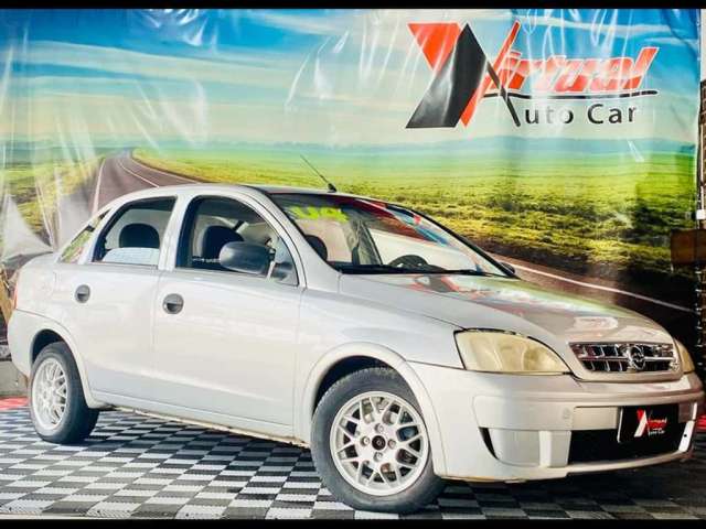 Chevrolet Corsa Sedan - AUTOO