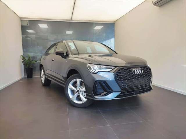 AUDI Q3 2.0 40 TFSI GASOLINA SPORTBACK PERFORMANCE BLACK QUATTRO TIPTRONIC