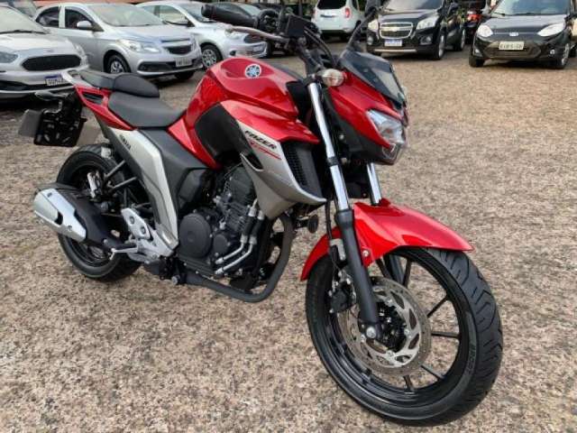 YAMAHA FAZER ÚNICA DONA