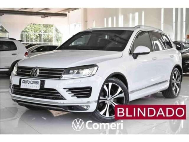 VOLKSWAGEN TOUAREG 4.2 R LINE V8 32V GASOLINA 4P TIPTRONIC