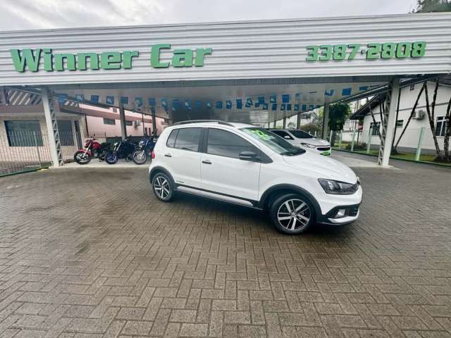 Volkswagen Fox Xtreme 1.6 Flex 8V 5p  - Branca - 2021/2022