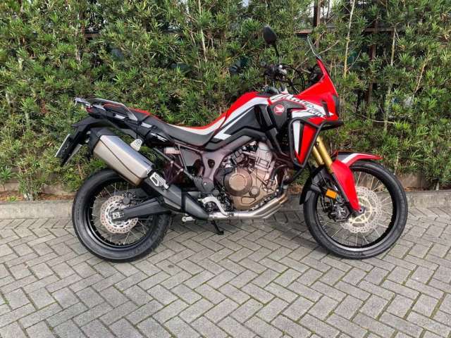 Honda CRF 1000L - Vermelha - 2016/2017