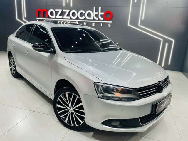 Volkswagen JETTA Highline 2.0 TSI 16V 4p Tiptronic