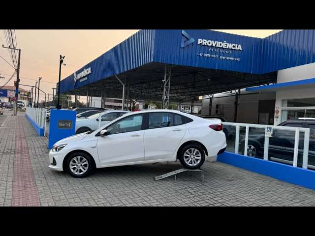 Chevrolet ONIX SEDAN Plus LT 1.0 12V Flex 4p Mec.