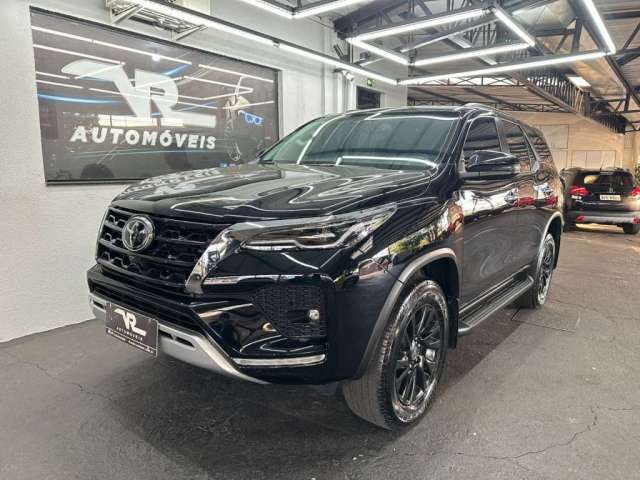 TOYOTA HILUX SW4