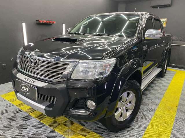 Toyota Hilux CD SRV D4-D 4x4 3.0 TDI Diesel Aut - Preta - 2013/2013