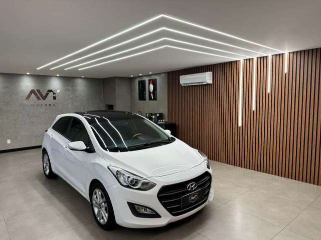 Hyundai I30 1.8 16V Aut. 5p  - Branca - 2015/2016