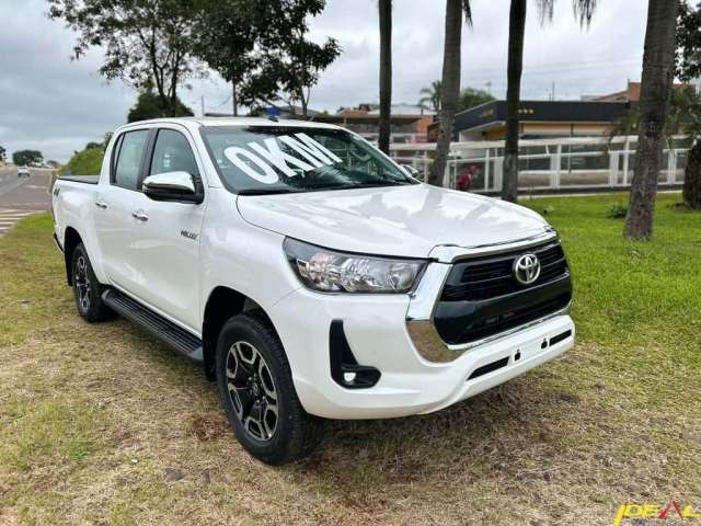 Toyota Hilux SRV 4x4 2.8  - Branca - 2023/2024