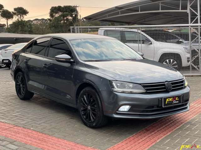 Volkswagen Jetta Comfortline 1.4 TSI  - Cinza - 2017/2017