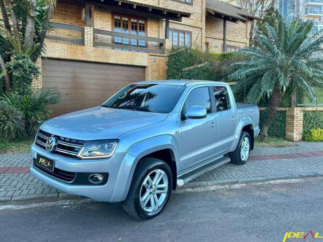 Volkswagen Amarok Highline 2.0 - Prata - 2015/2016