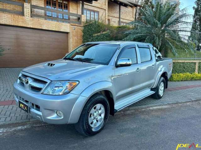 Toyota Hilux SRV 3.0 4X4  - Prata - 2005/2006