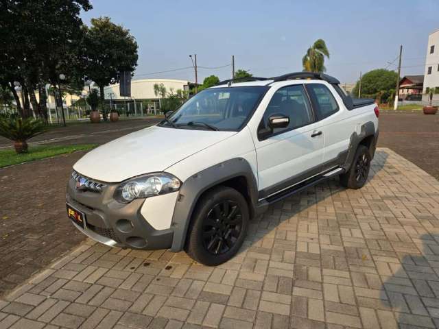 Fiat Strada Adventure 1.8  - Branca - 2014/2014