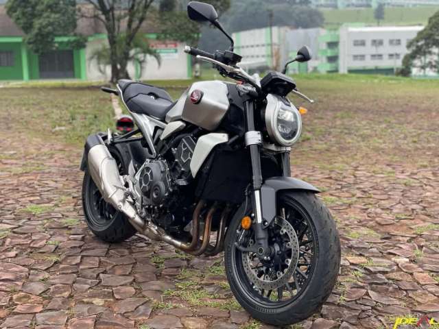 Honda CB 1000 R - Prata - 2022/2022