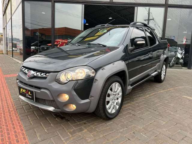 Fiat Strada Adventure  - Cinza - 2014/2014