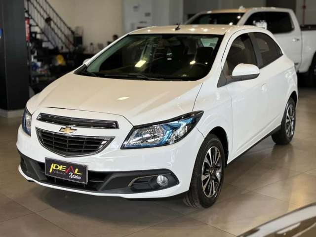 Chevrolet Onix LTZ 1.4 - Branca - 2015/2015