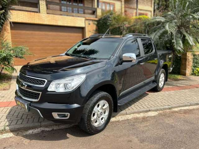 Chevrolet S-10 Pick-up LTZ 2.5  - Preta - 2014/2015