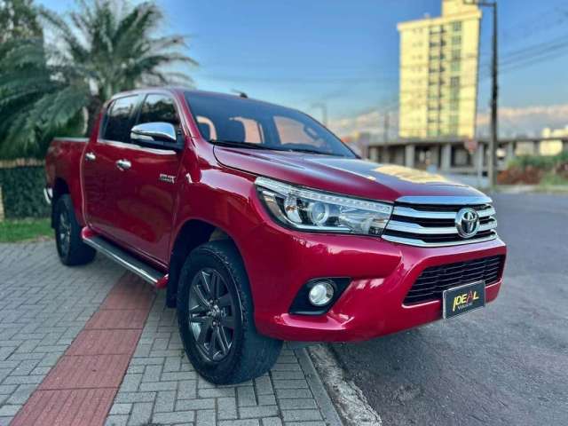 Toyota Hilux SRX - Vermelha - 2016/2016