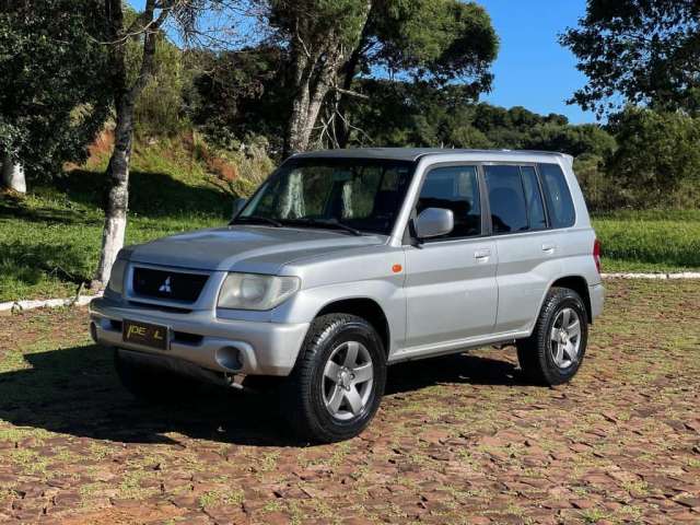 Mitsubishi Pajero TR4 2.0 - Prata - 2003/2004