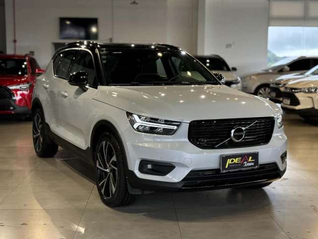 Volvo XC40 T-5 R-DESIGN 1.5  - Prata - 2020/2021