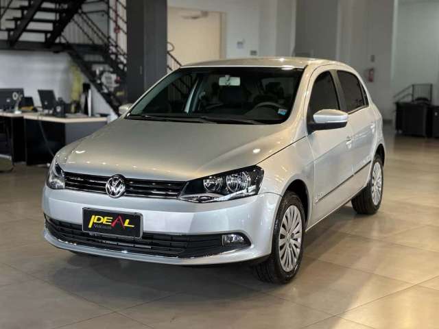 Volkswagen Gol Highline 1.6 - Prata - 2013/2014