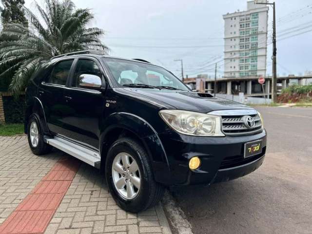 Toyota Hilux SW4 SRV 4X4 3.0 - Preta - 2009/2010