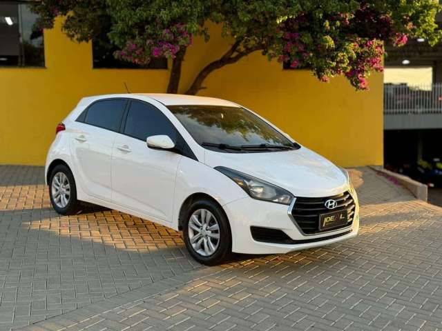 Hyundai HB20 1.0 - Branca - 2017/2018