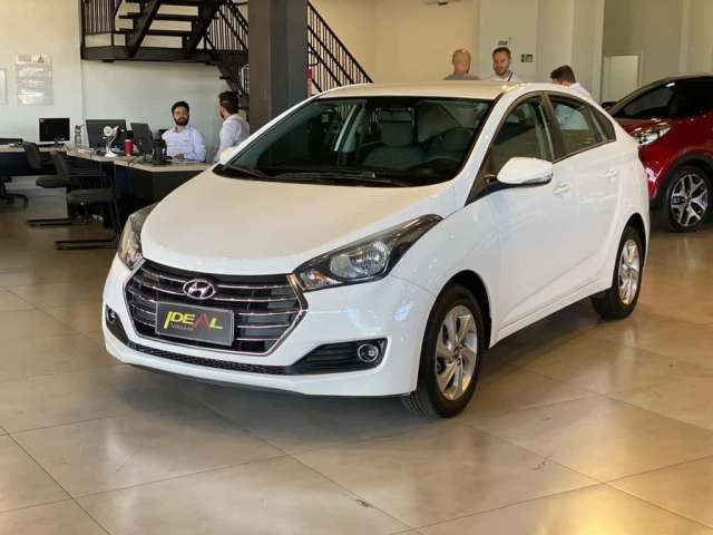 Hyundai HB20S 1.6 - Branca - 2016/2017