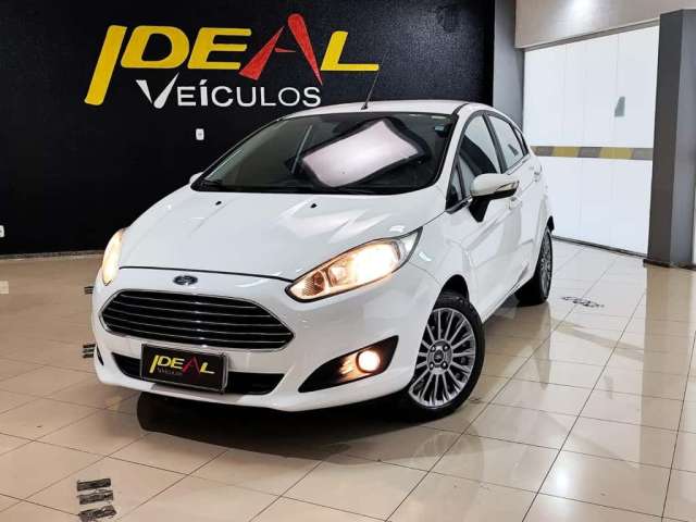 Ford Fiesta Titanium 1.6 - Branca - 2016/2017