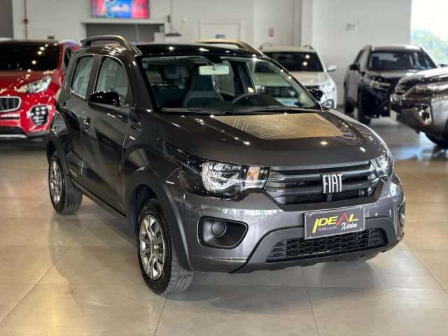 Fiat Mobi Trekking 1.0  - Cinza - 2022/2023