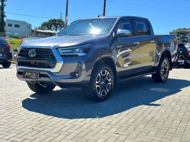 Toyota Hilux SRX - Cinza - 2023/2023