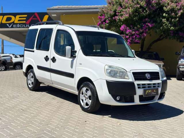 Fiat Doblo Essence 1.8 - Branca - 2011/2012