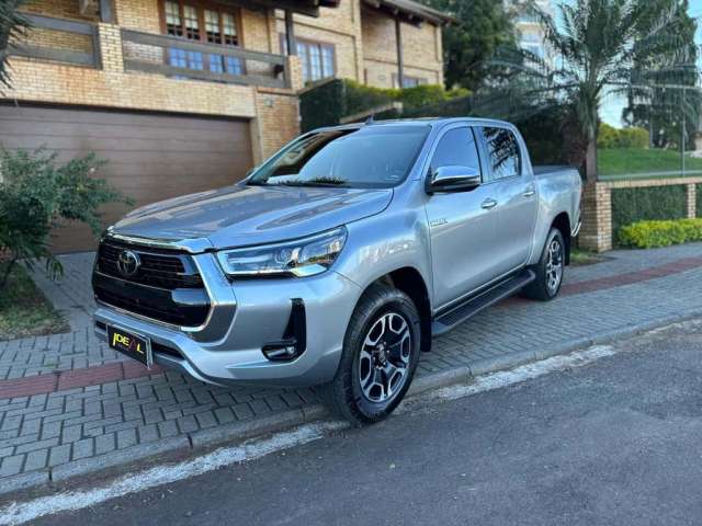 Toyota Hilux SRX 4x4 2.8  - Prata - 2020/2021