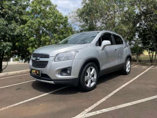 Chevrolet Tracker LTZ 1.8 - Prata - 2013/2014