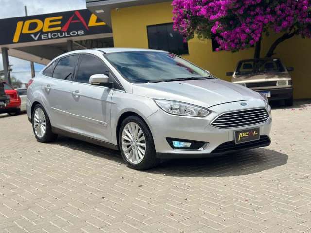 Ford Focus Titanium  2.0  - Prata - 2016/2016