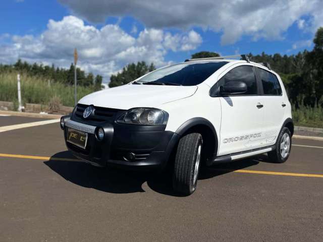 Volkswagen CrossFox 1.6  - Branca - 2008/2009