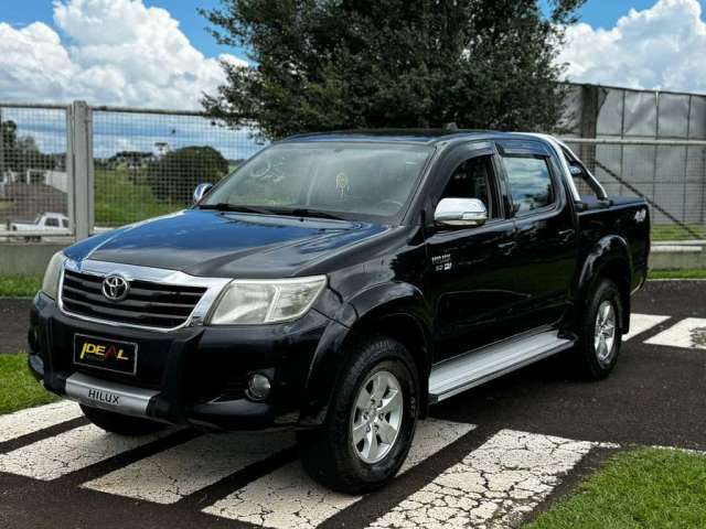 Toyota Hilux 4X4 SRV - Preta - 2012/2013