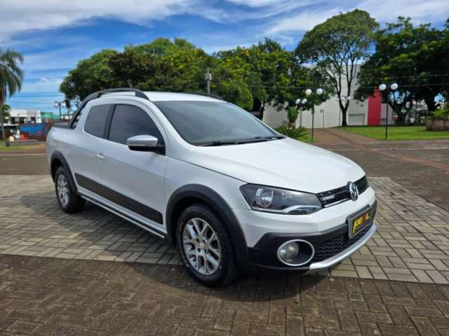 Volkswagen Saveiro Cross 1.6 - Branca - 2014/2015