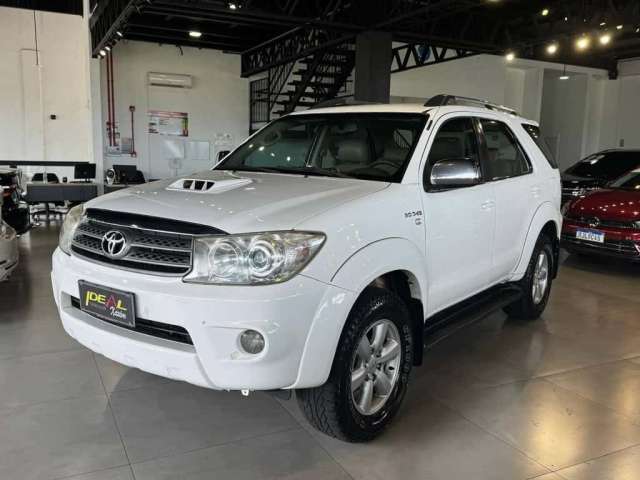 Toyota Hilux SW4 SRV 4X4 3.0 - Branca - 2011/2011