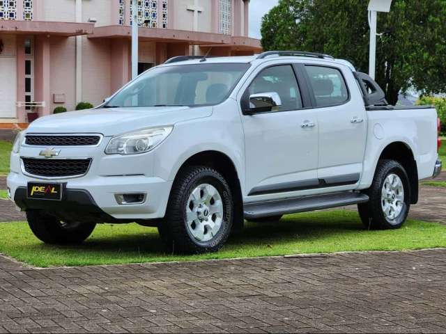 Chevrolet S-10 Pick-up LTZ 2.4 - Branca - 2013/2013