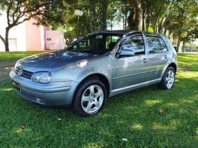 Volkswagen Golf 1.6 - Cinza - 2002/2002