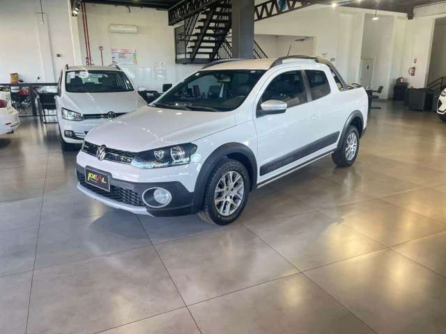 Volkswagen Saveiro Cross 1.6 - Branca - 2015/2016