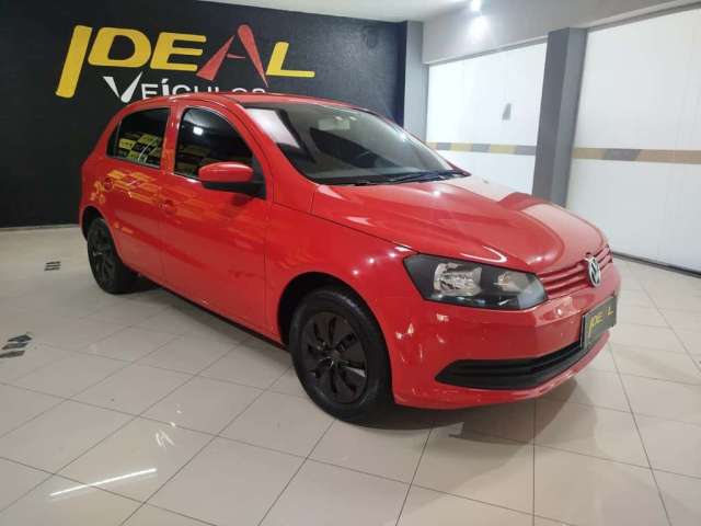 Volkswagen Gol  1.0  - Vermelha - 2013/2014