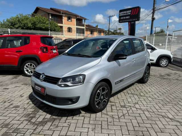 Volkswagen Fox SELEÇÃO 1.0 Total Flex 8V 5p