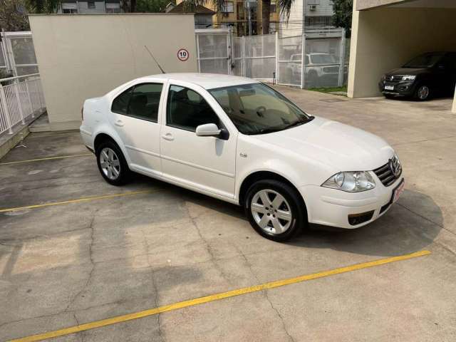 Volkswagen Bora 2.0/ 2.0 Flex 8v Aut.  - Branca - 2009/2009